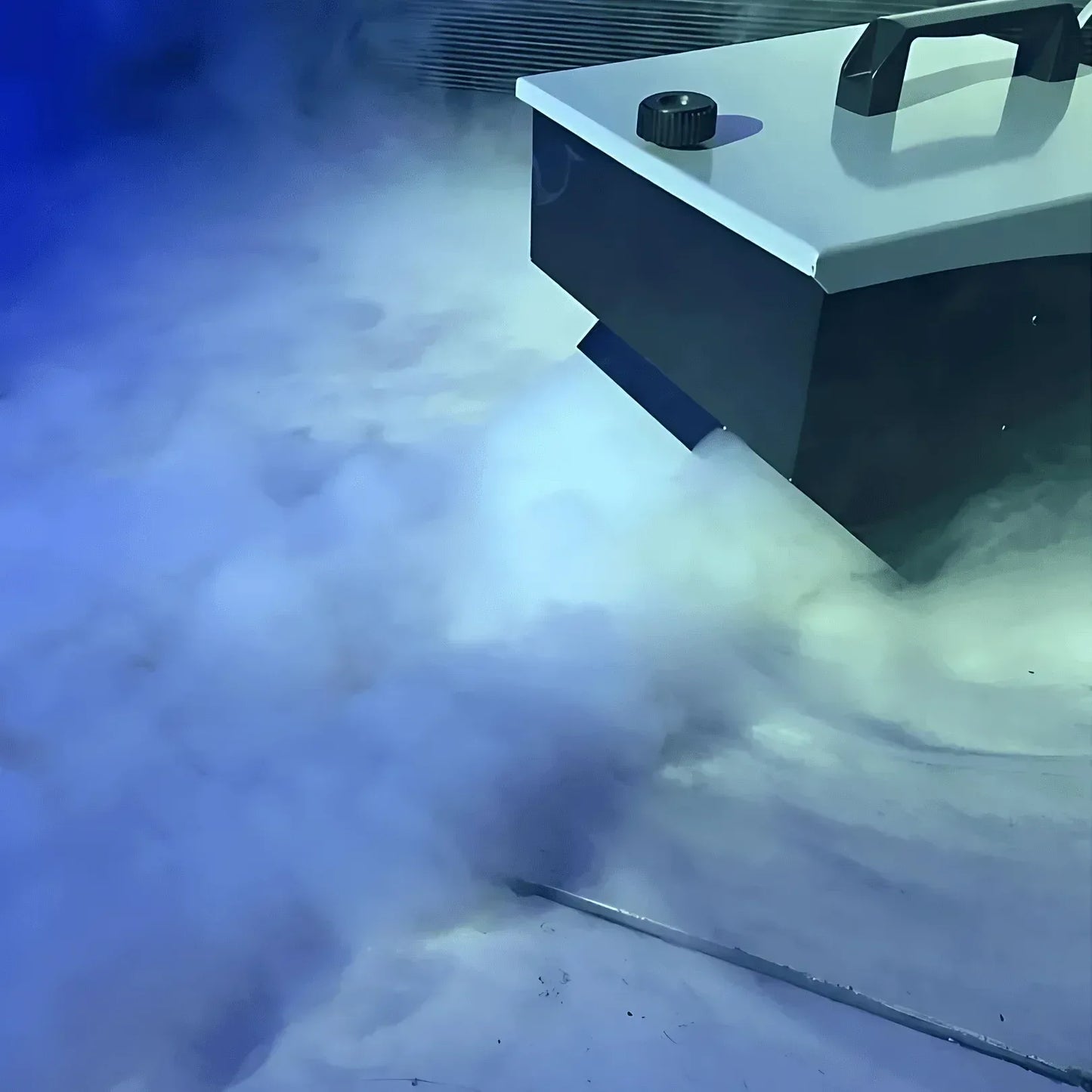 Lavtliggende røykmaskin - Ditt Utstyr