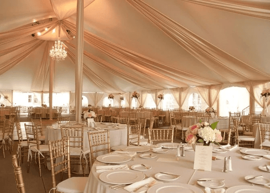 Bryllup i partytelt