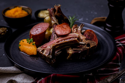 Klassisk julebuffet med ribbe og pinnekjøtt - Ditt Utstyr
